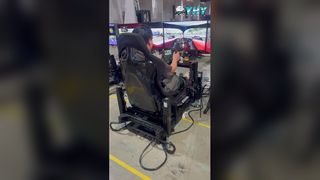Ultimate VR Racing Simulator για εμπορικά κέντρα παιχνιδιών
